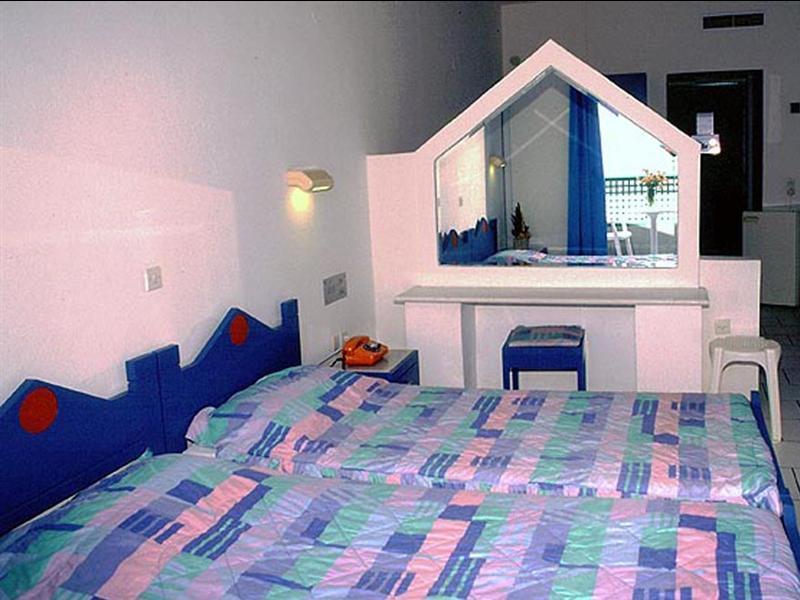 Flisvos Beach (Adults Only) Apartamento Rétino Exterior foto