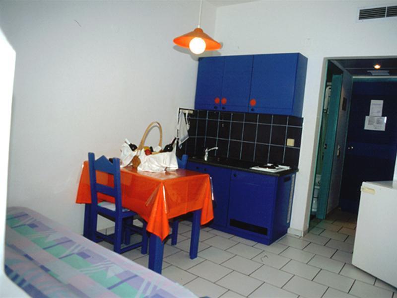 Flisvos Beach (Adults Only) Apartamento Rétino Exterior foto