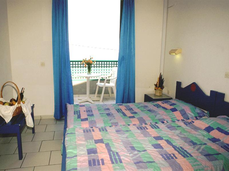 Flisvos Beach (Adults Only) Apartamento Rétino Exterior foto